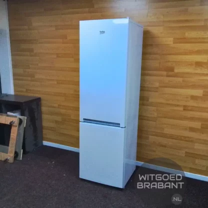 Beko - koel/vriescombinatie - RCHA300K20W