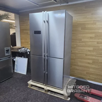 Beko - Amerikaanse koelkast - GNE114632X